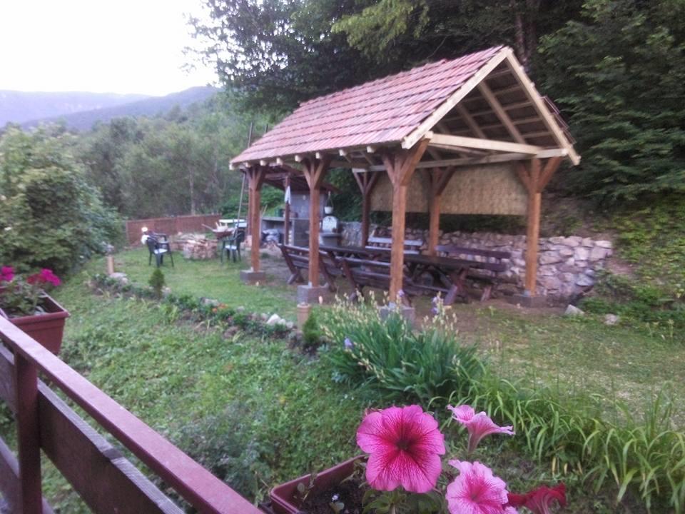 Turisticki Kompleks - Montana Tjentiste Dış mekan fotoğraf